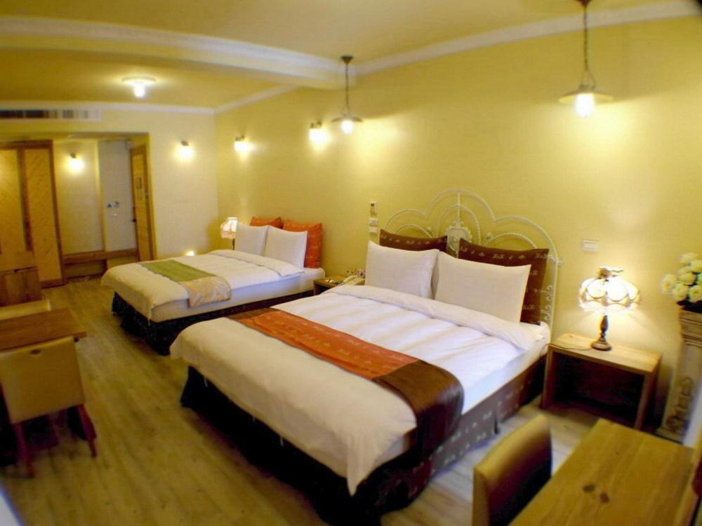 R&R Hotel Kaohsiung Habitación foto